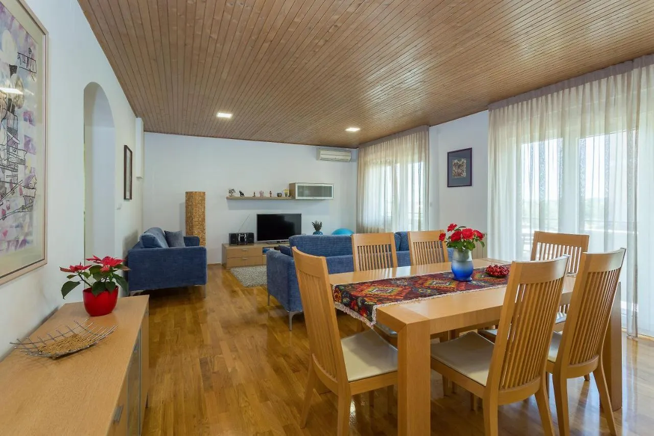 Mia Apartment , Free Parking Pula